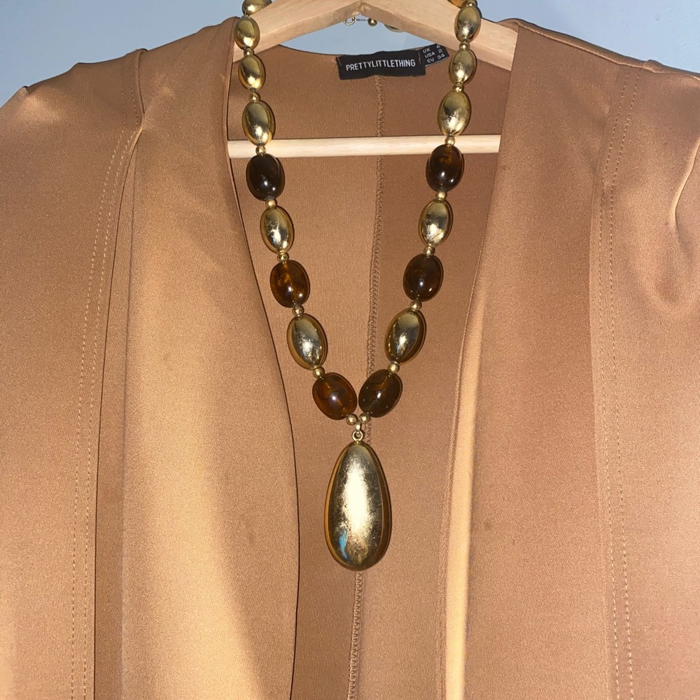 Very Detailed, Vintage Necklace - Picture 1 of 8